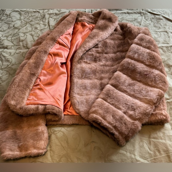 80’s Tyber Man Made Fur Short Coat. Size M - Picture 2 of 7